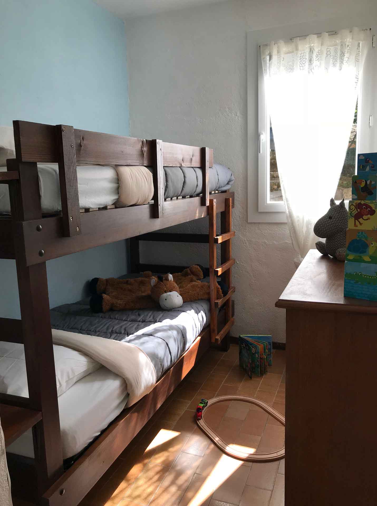 Chambre-enfant-web-2 Chambre équipée d’un lit superposé