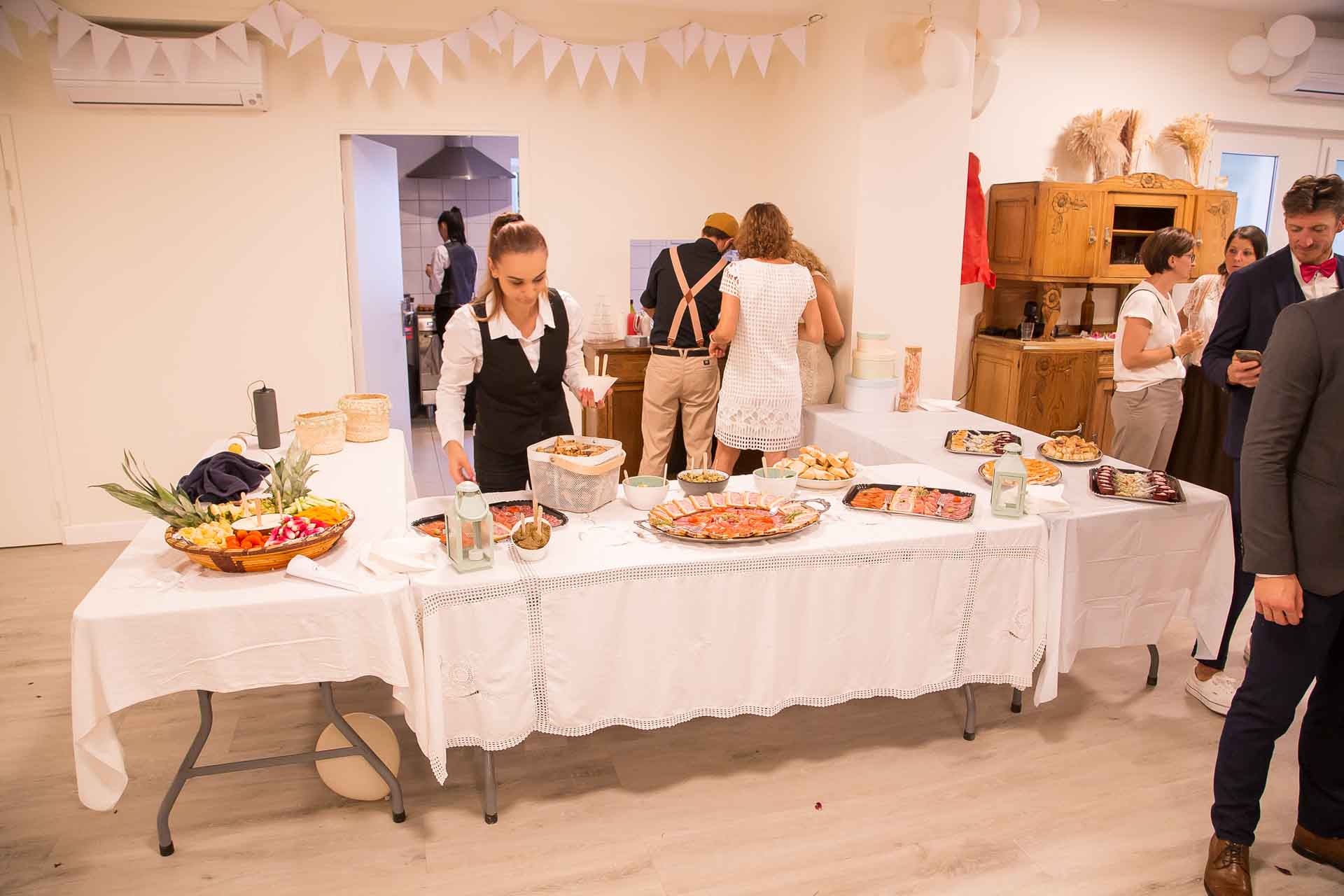 Domaine de Ravel mariage-9 Traiteur lors d'une cérémonie